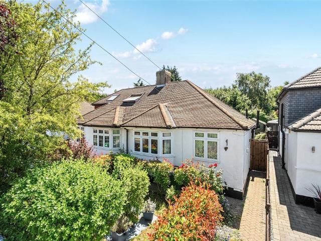 Bungalow for sale in Ramsden, Greater London