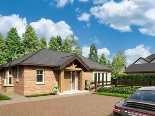 House for sale in Ascot