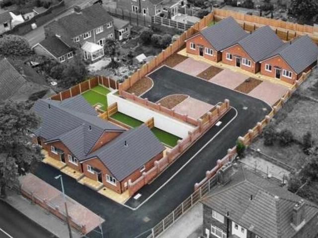House for sale in Brierley Hill, West Midlands