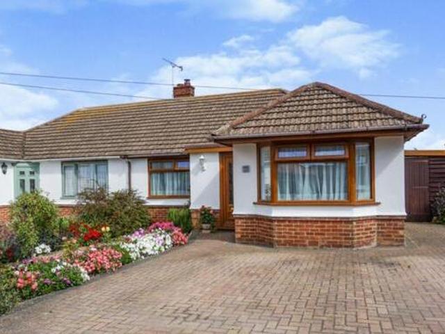 House for sale in Bromstone, Acol