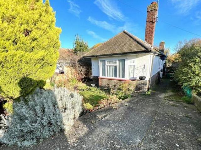 House for sale in Upton, Acol