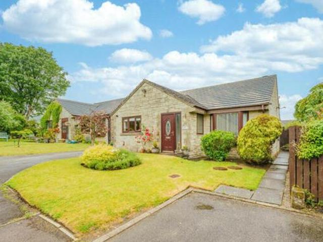 House for sale in Charlesworth, East Midlands