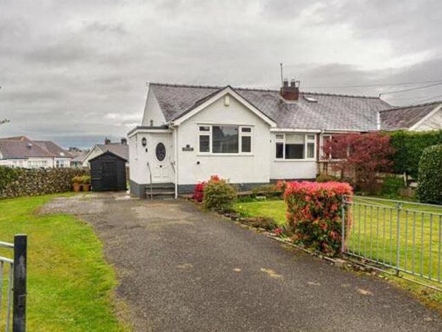 House for sale in Caernarfon, Wales