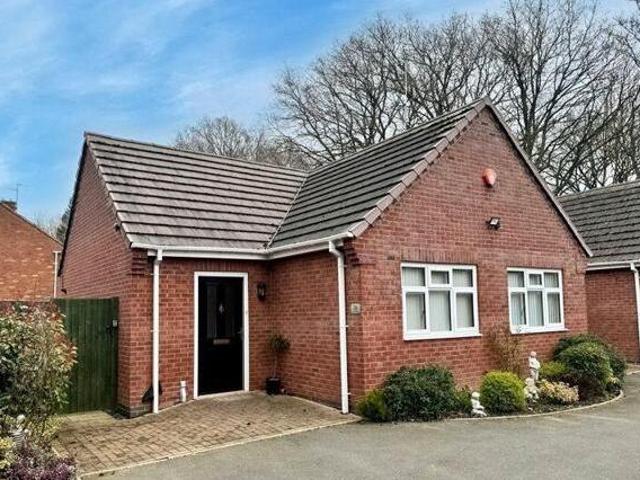 House for sale in Castlecroft, West Midlands