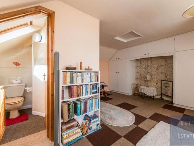 Bungalow for sale in Beacon Heath, Watergate