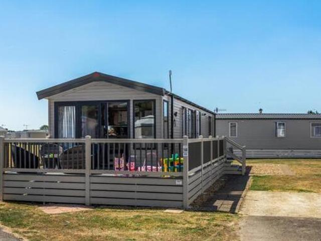 House for sale in Littlecote, West Sussex