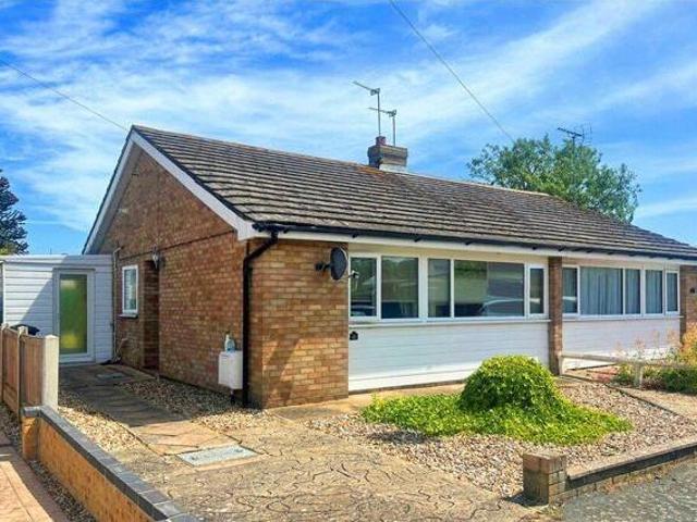 House for sale in Holland-on-Sea, Dale Hill
