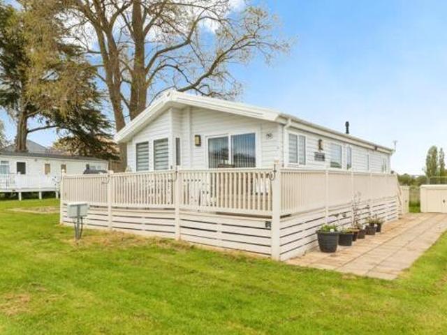 House for sale in Dale Hill, Essex