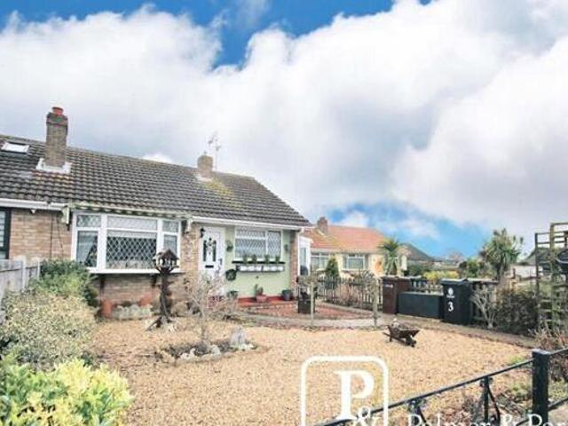 House for sale in Dale Hill, Essex