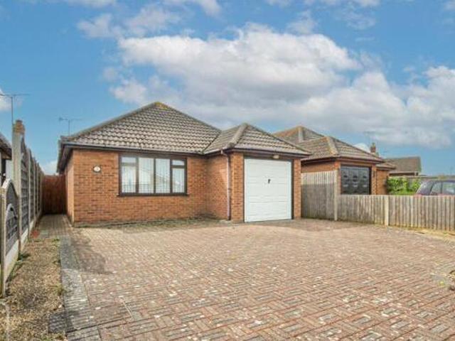 House for sale in Holland-on-Sea, Dale Hill