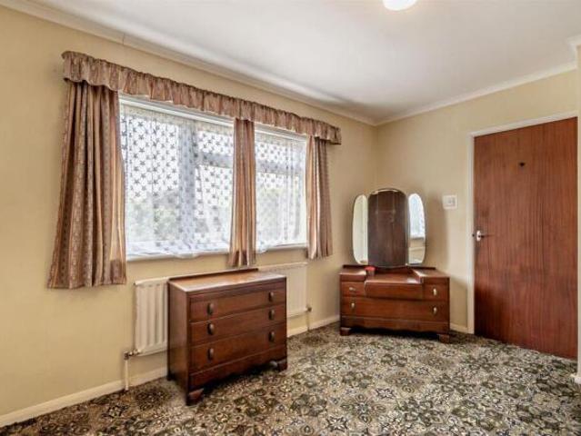 Bungalow for sale in Midway, Kent
