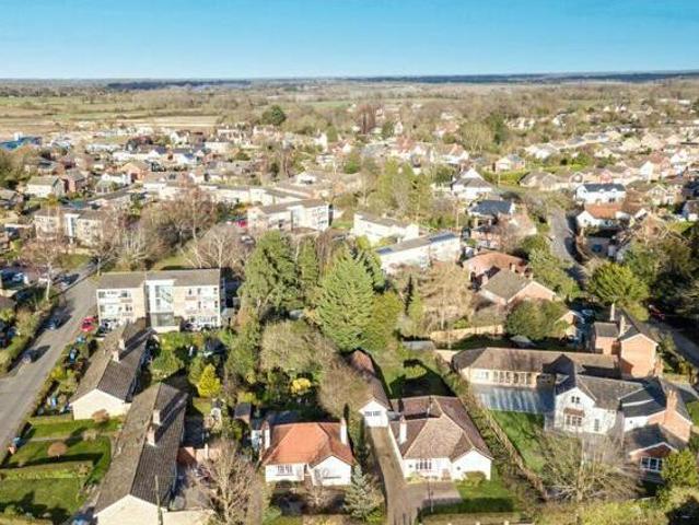 House for sale in Lyons, Greater London