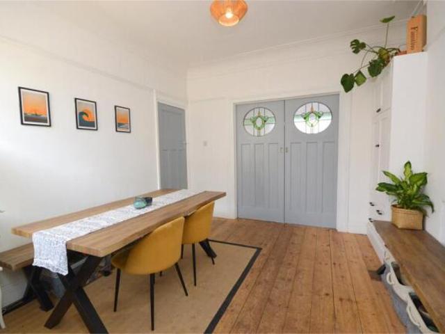 Bungalow for sale in Mount Wise