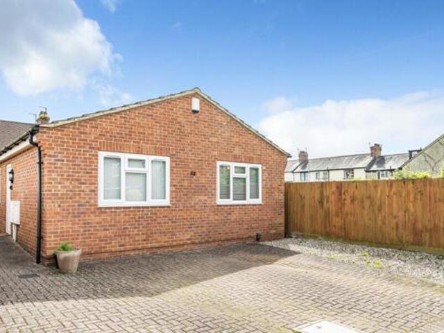 House for sale in The Slade, Oxfordshire