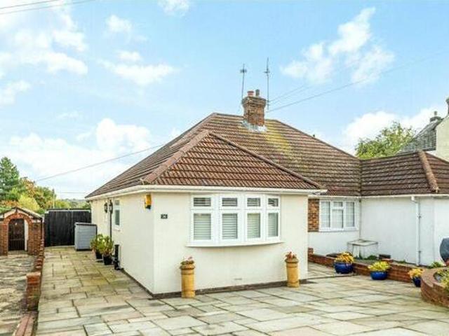 House for sale in Hawley, Monks Orchard