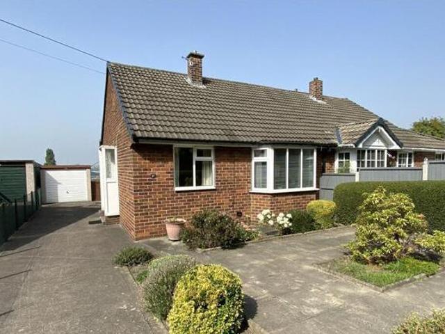 House for sale in Dewsbury, West Yorkshire