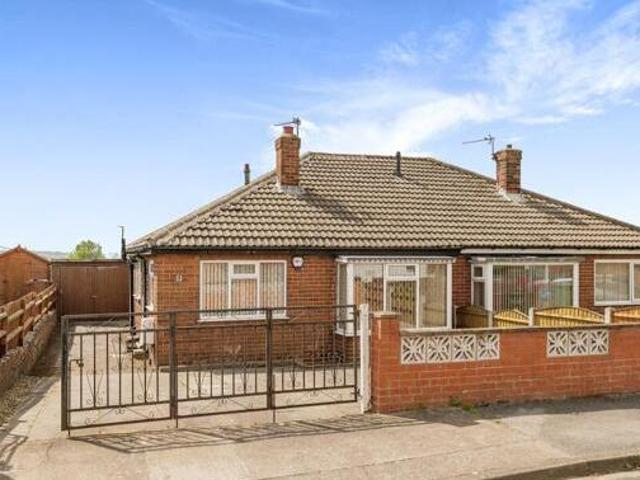 House for sale in Dewsbury, West Yorkshire