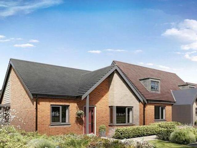 House for sale in Westfield View, East Bank