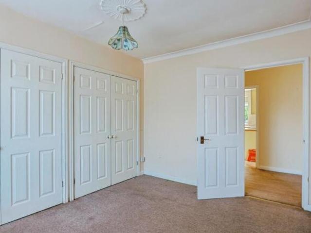 Bungalow for sale
