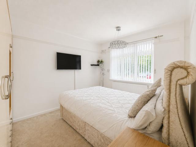 Bungalow for sale in Luton