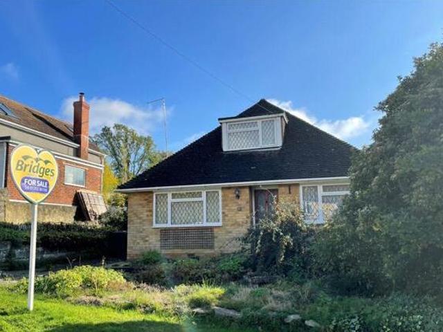 House for sale in Wrecclesham, Waverley
