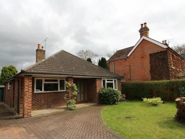 House for sale in Fleet, Hart