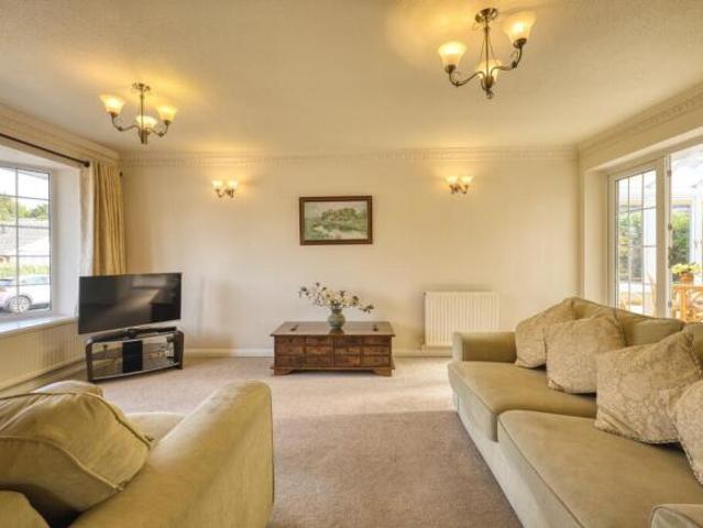 Bungalow for sale in Acol, Kent