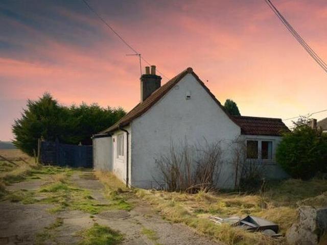 House for sale in Whinnyknowe, Caskieberran