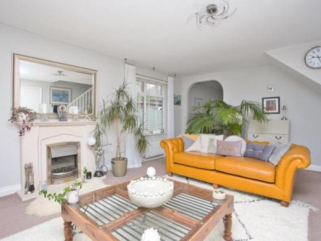 Bungalow for sale in Ash, Kent