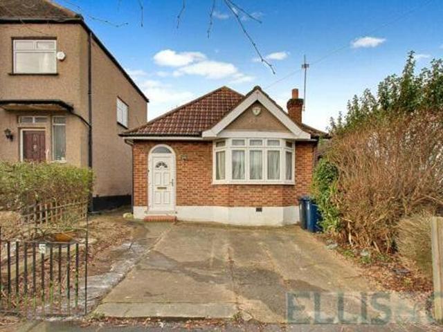 House for sale in London Borough of Ealing, Greenford