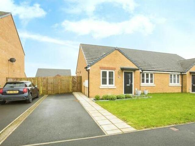 House for sale in Halifax, West Yorkshire