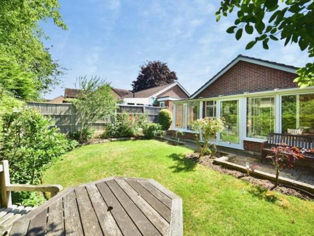 Bungalow for sale in Midway, Kent