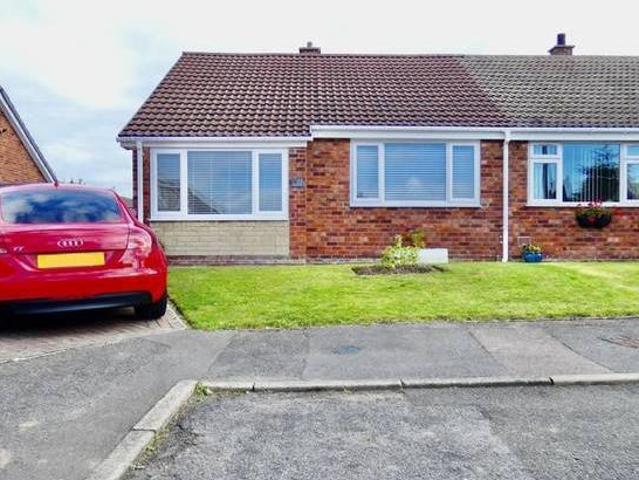 House for sale in Froggatt, East Midlands