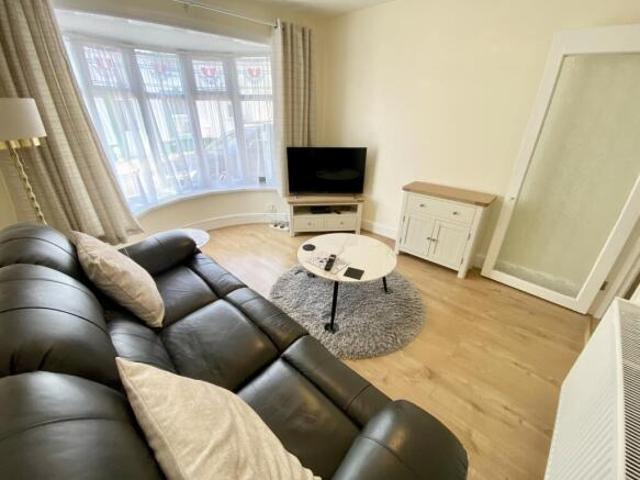 Bungalow for sale in Aber-Clydach, Clydach