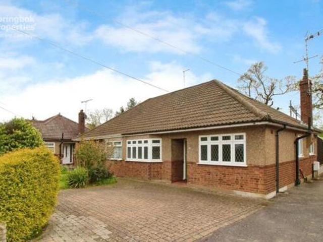 House for sale in Ingatestone and Fryerning, Navestock Side