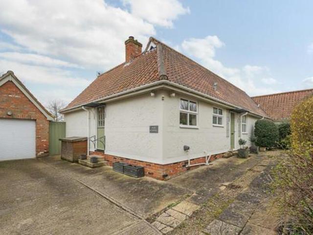 House for sale in Key Street, Suffolk