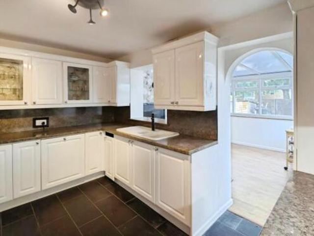 Bungalow for sale in Feckenham, City Of Bristol