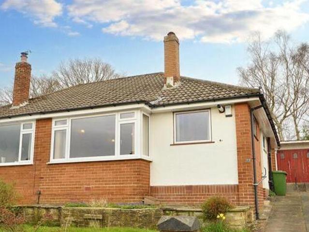 House for sale in Cookridge, West Yorkshire