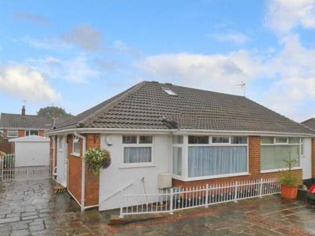 House for sale in Cookridge, West Yorkshire