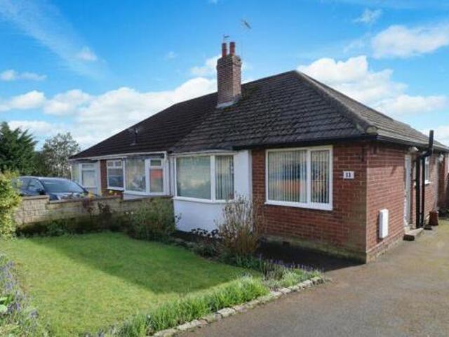 House for sale in Farsley, West Yorkshire