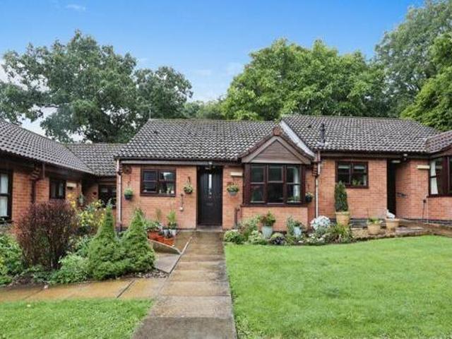 House for sale in Elmfield, Leicestershire