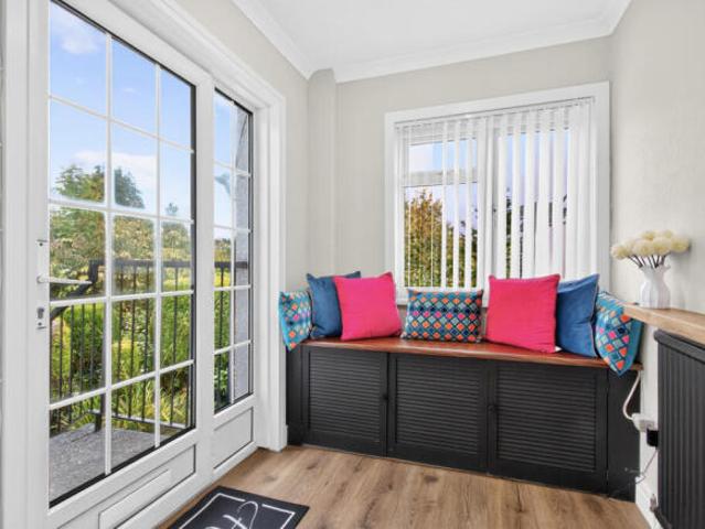 Bungalow for sale in East Renfrewshire, Alba / Scotland