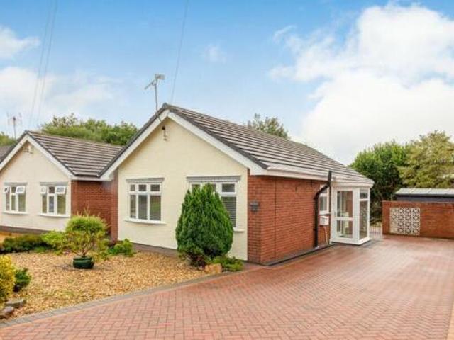 House for sale in Mold