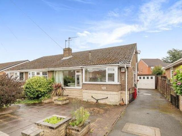 House for sale in Ossett, West Yorkshire
