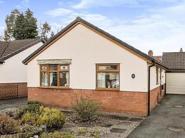 House for sale in Park Hall, Oswestry
