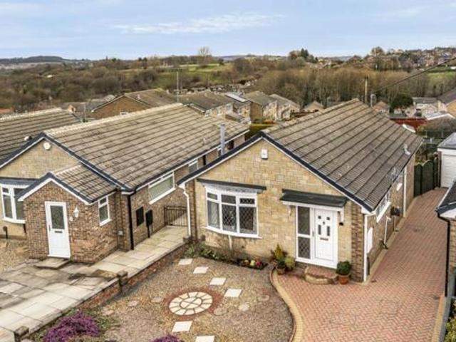 House for sale in Pudsey, West Yorkshire