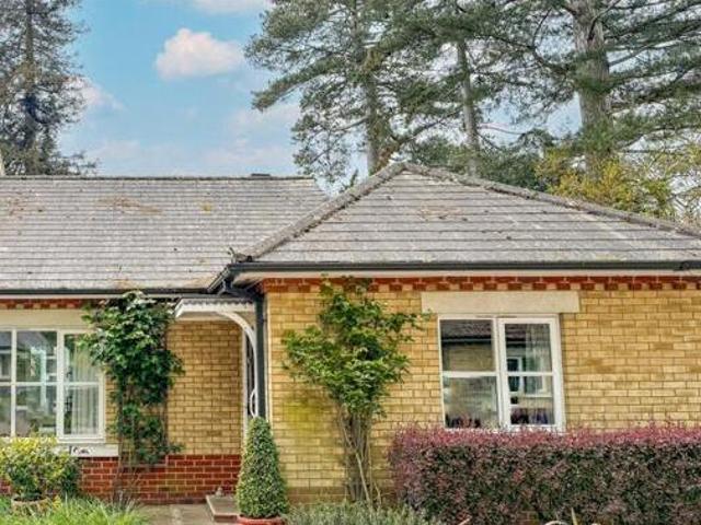 House for sale in Batchworth, Hertfordshire