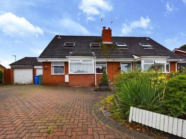 House for sale in Halton