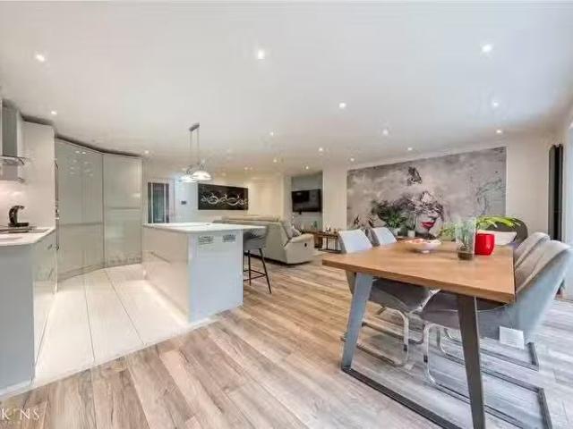 House for sale in Four Oaks