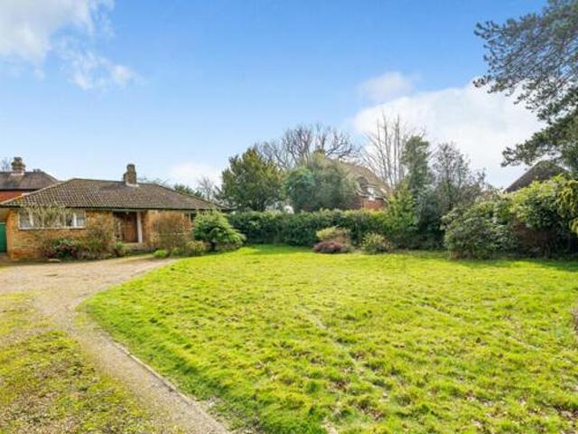 House for sale in Barton Stacey, Hampshire